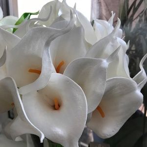Artificial Calla Lily Flowers . 5pcs